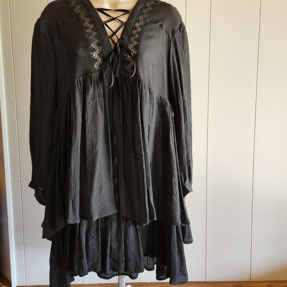 Velzera Tops - Velzera tunic, Size S, Black